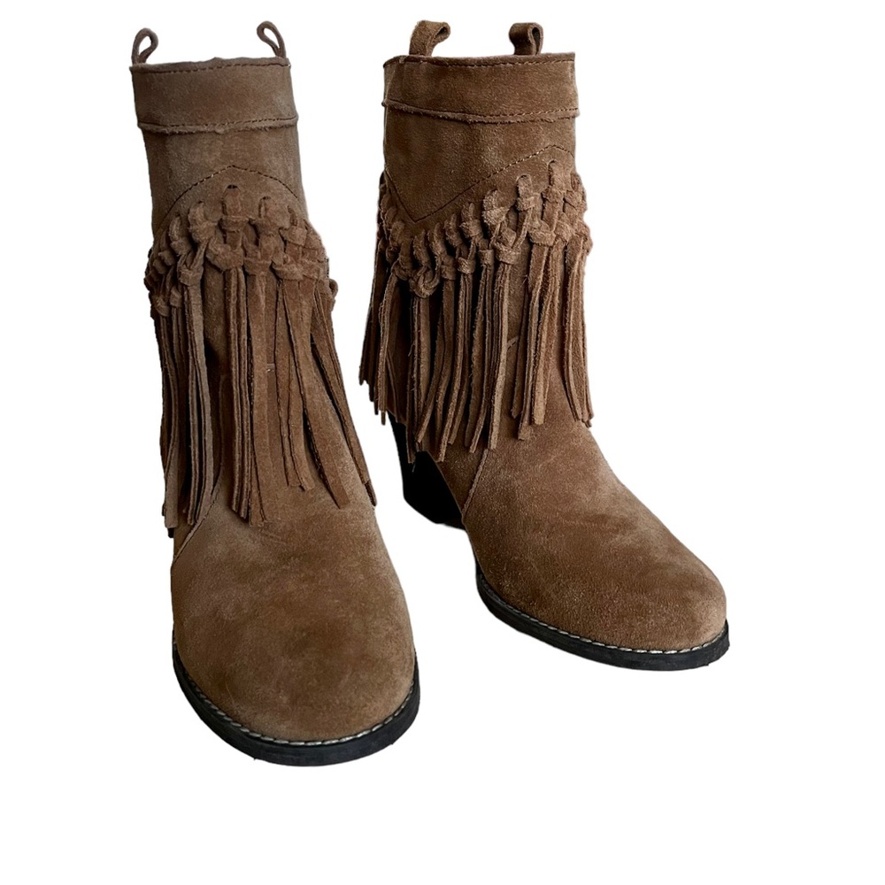 Sbicca Vintage Collection Suede Fringe Western Heeled Ankle Boots